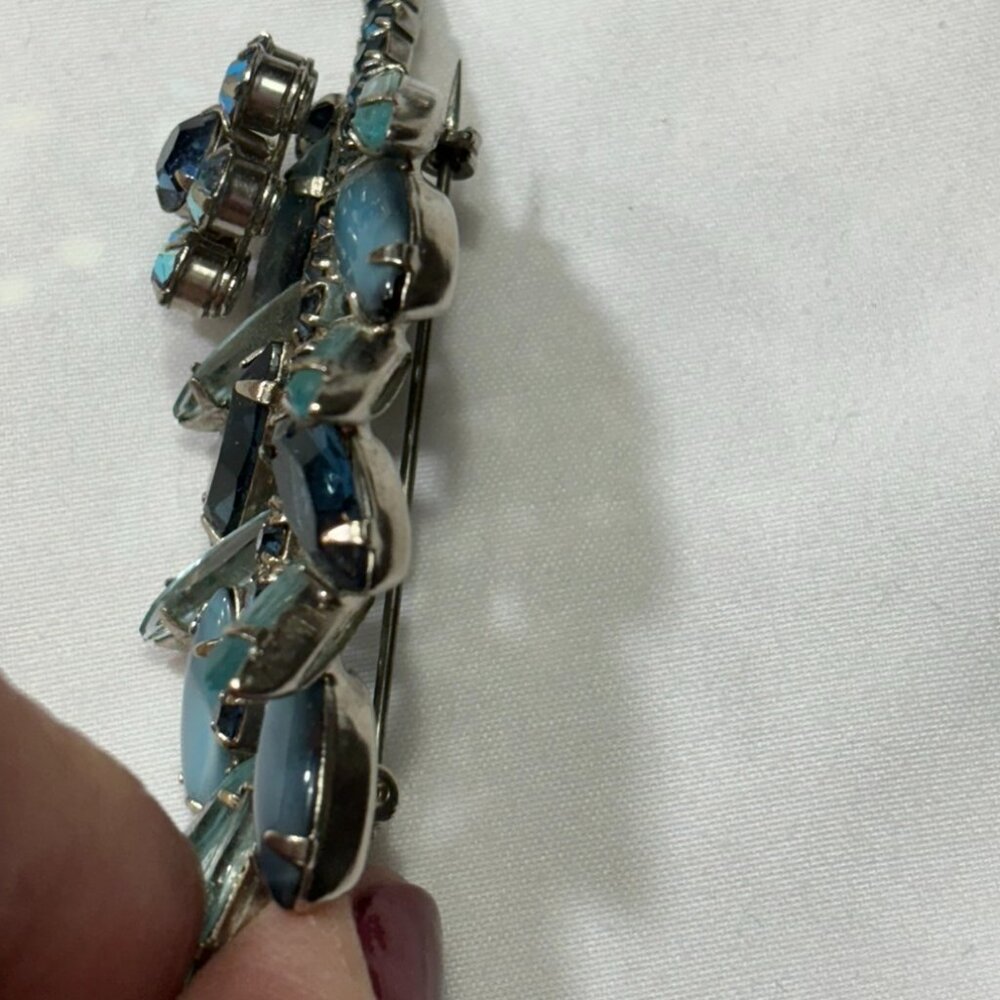 Vintage Estate Juliana D & E Demi Parure Brooch Blue Glass & Rhinestone - Picture 6 of 6